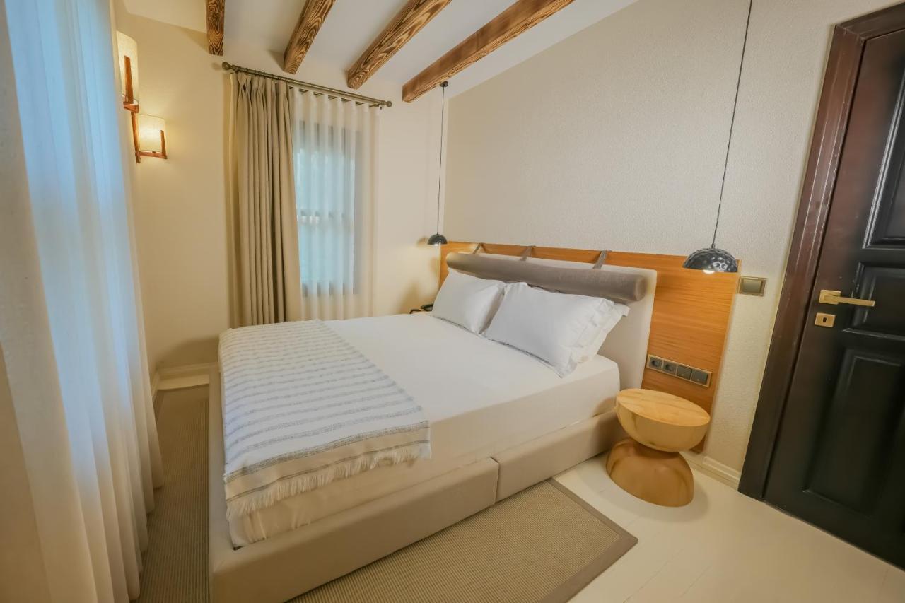Nuup Hotel 马尔马里斯 外观 照片