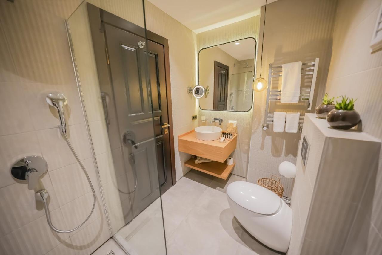Nuup Hotel 马尔马里斯 外观 照片