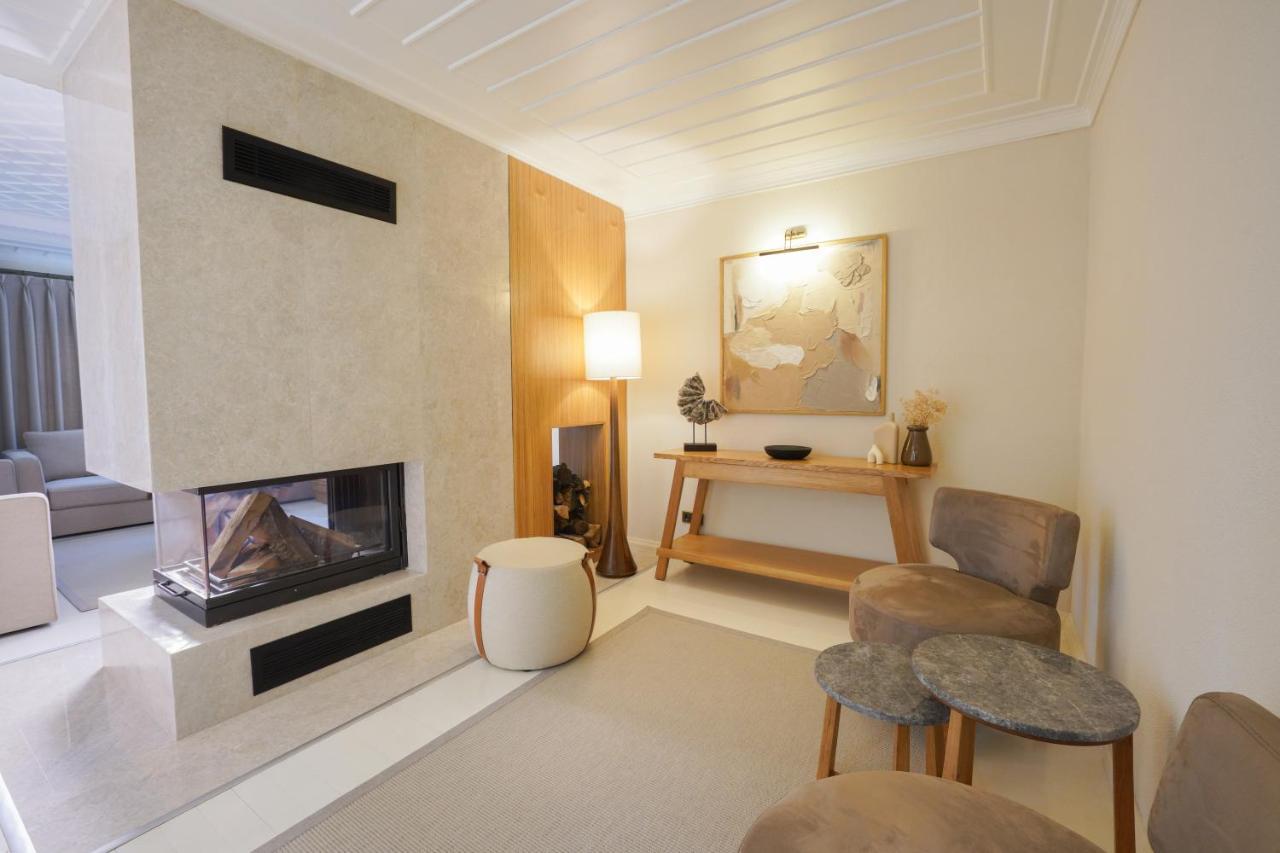 Nuup Hotel 马尔马里斯 外观 照片