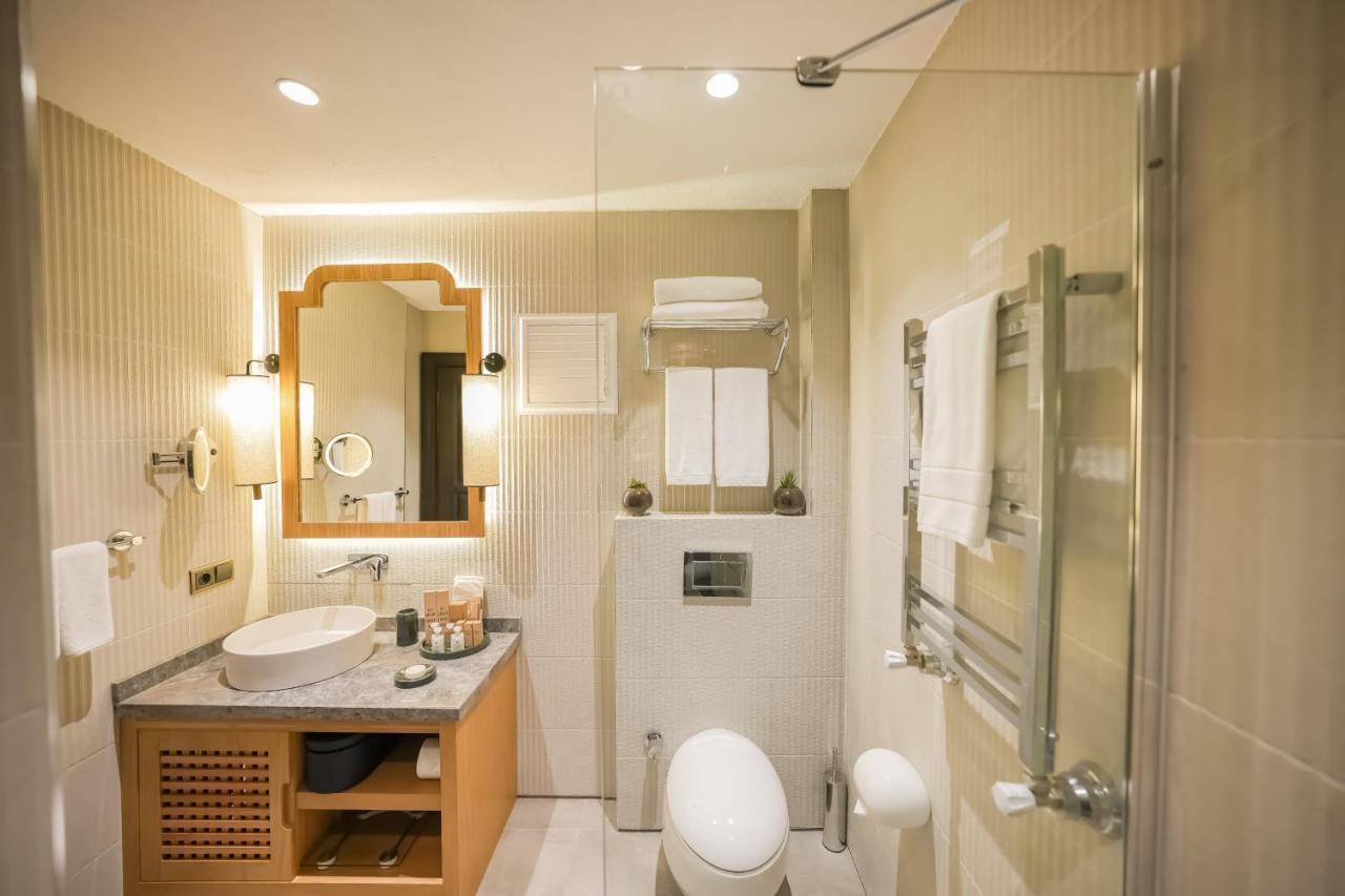Nuup Hotel 马尔马里斯 外观 照片