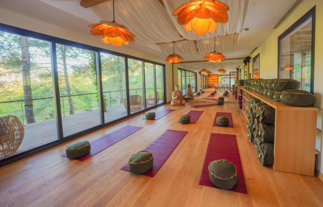 Nuup Hotel 马尔马里斯 外观 照片